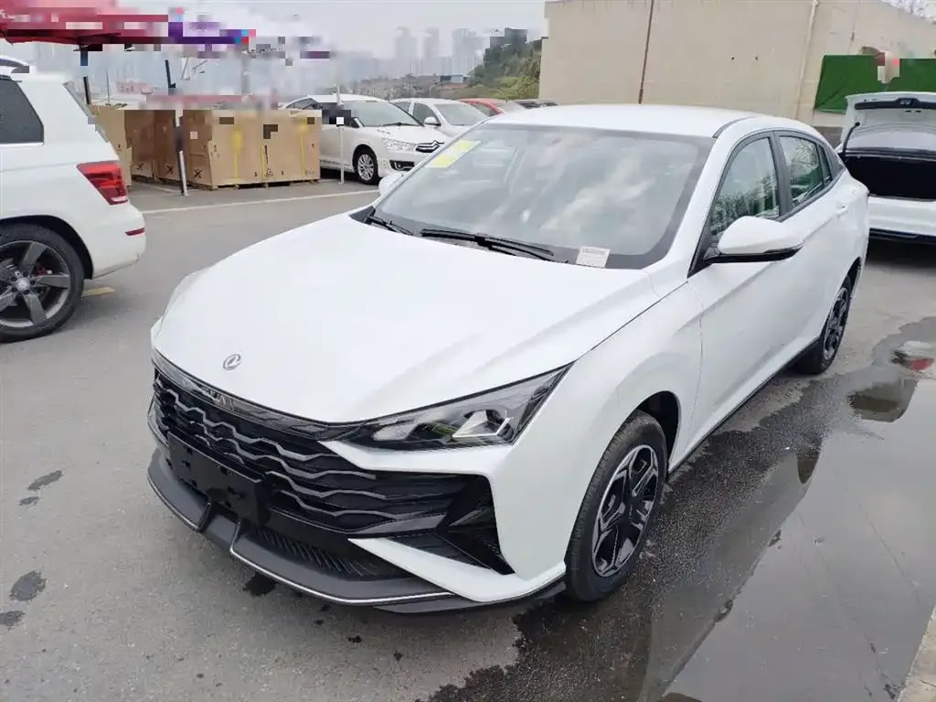 Dongfeng Yixuan