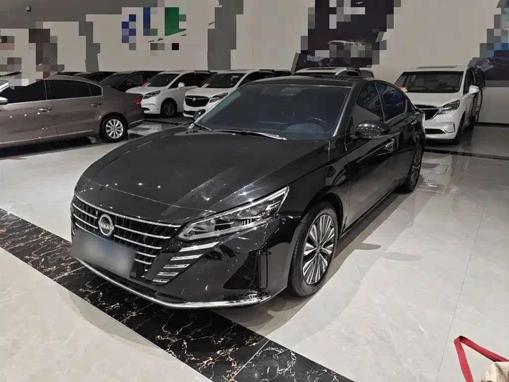 Nissan Teana