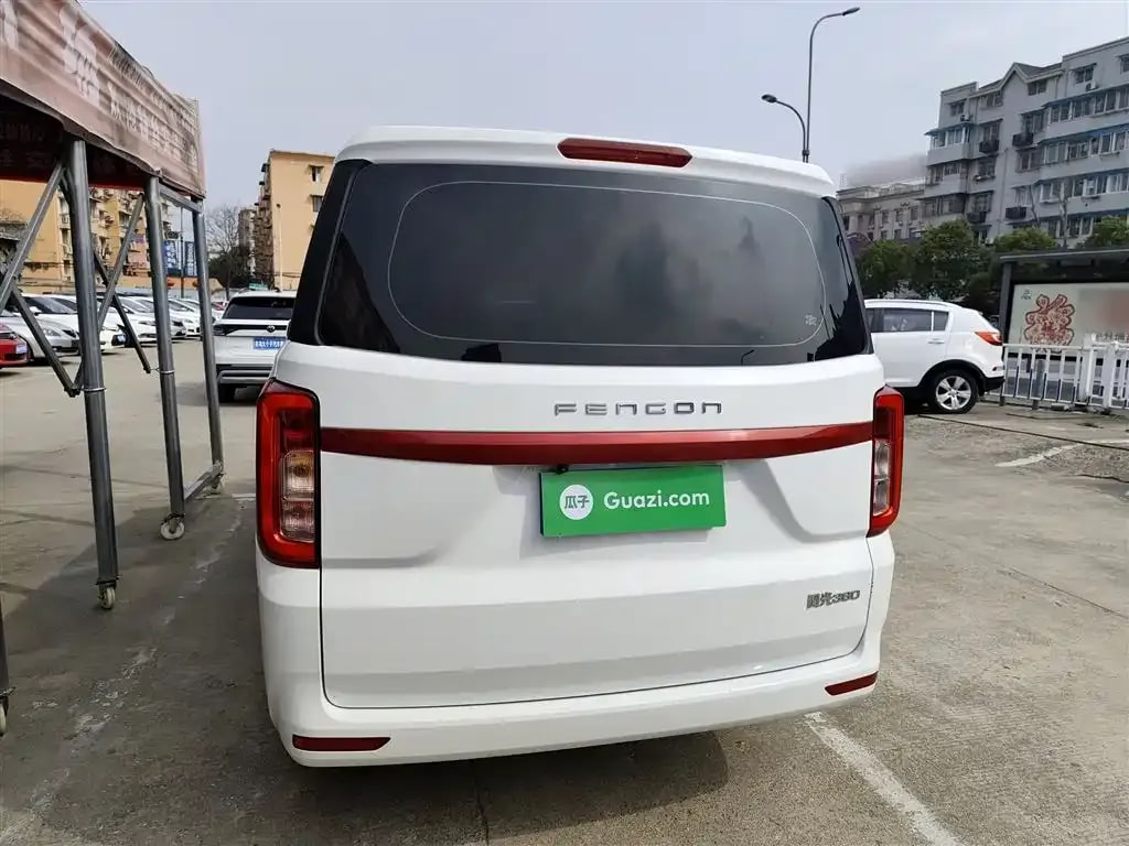Dongfeng Fengon 380 — фото 2