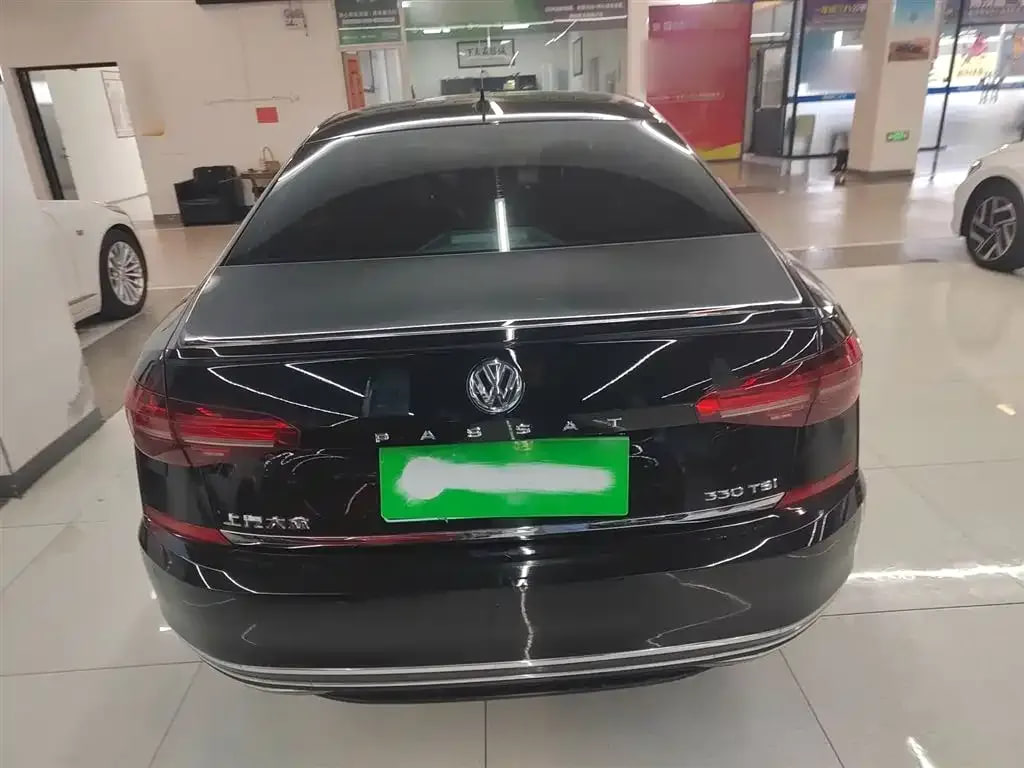 Volkswagen Passat — фото 2