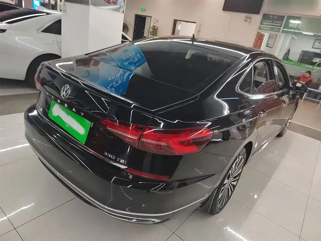 Volkswagen Passat — фото 3