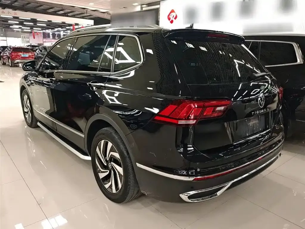Volkswagen Tiguan L — фото 3