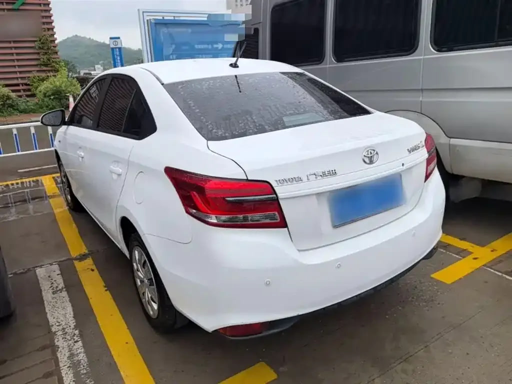 Toyota YARiS L Zhi Xiang — фото 4
