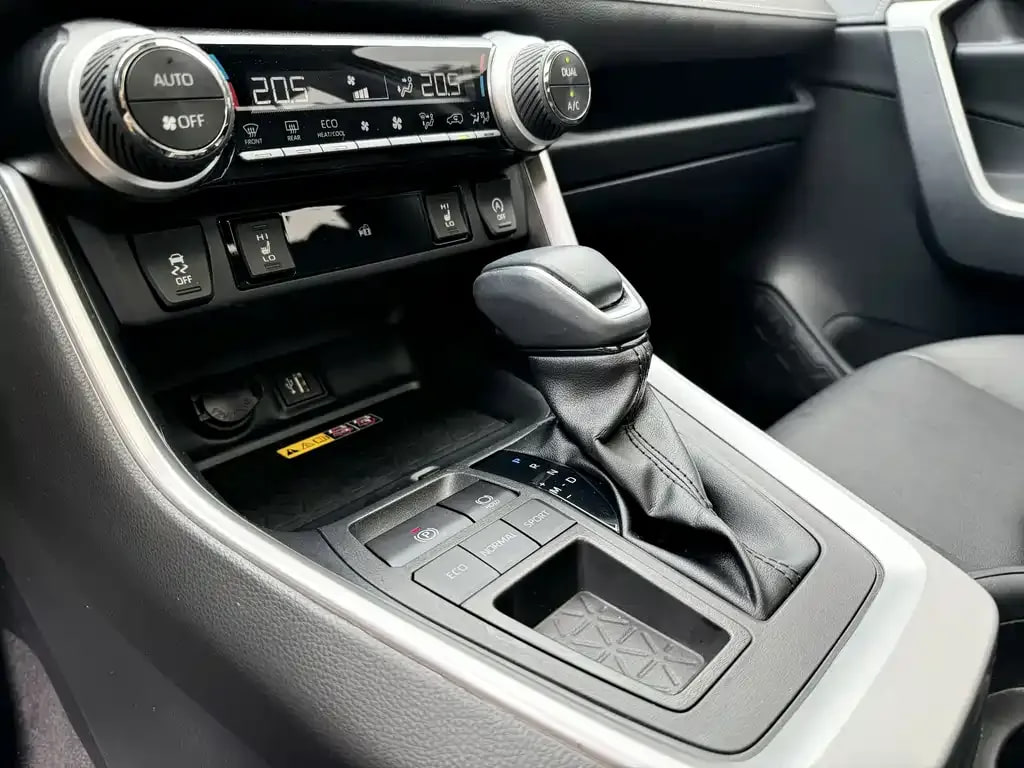 Toyota RAV4 Rong Fang — фото 14