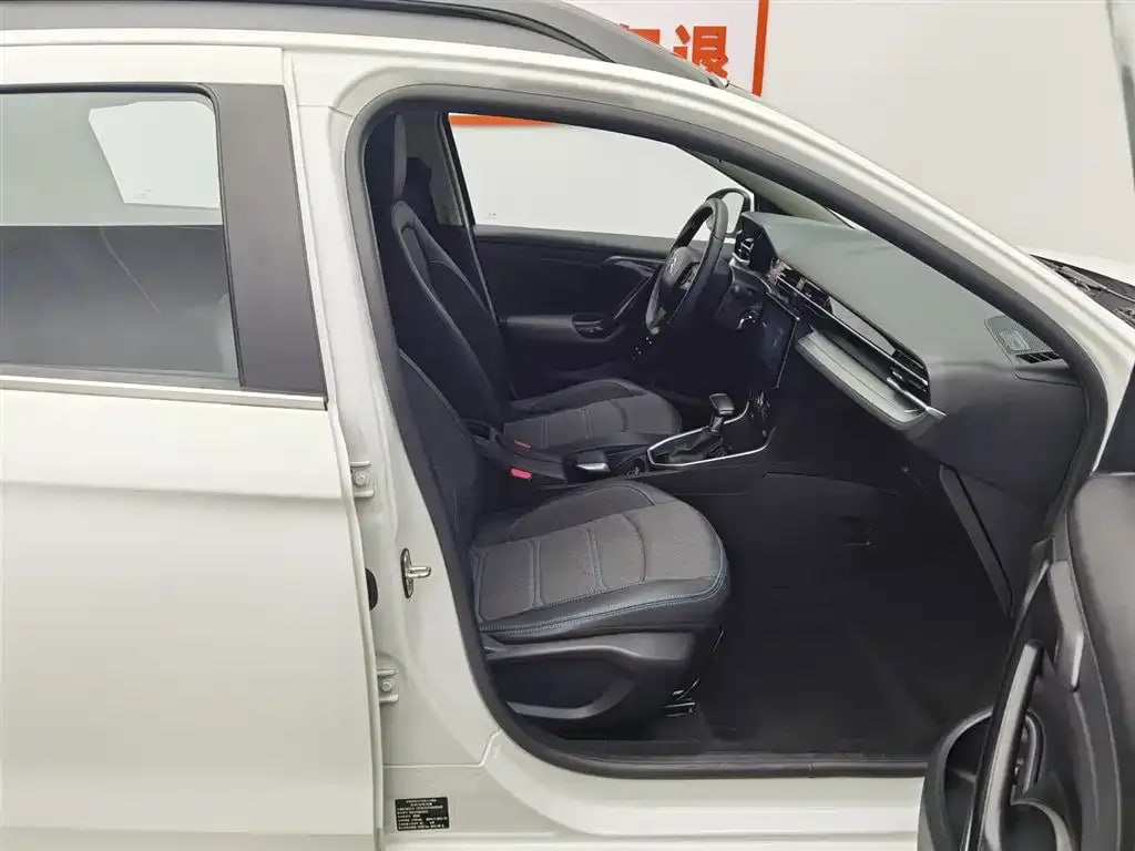 Citroen Xue Tie Long C3-XR — фото 12