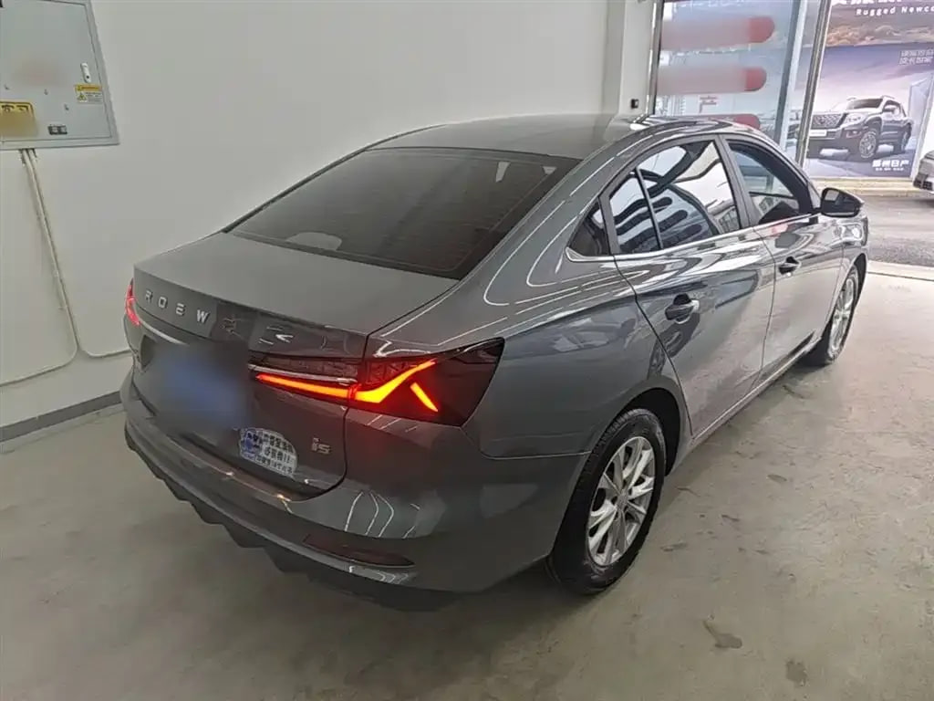 Roewe I5 — фото 15