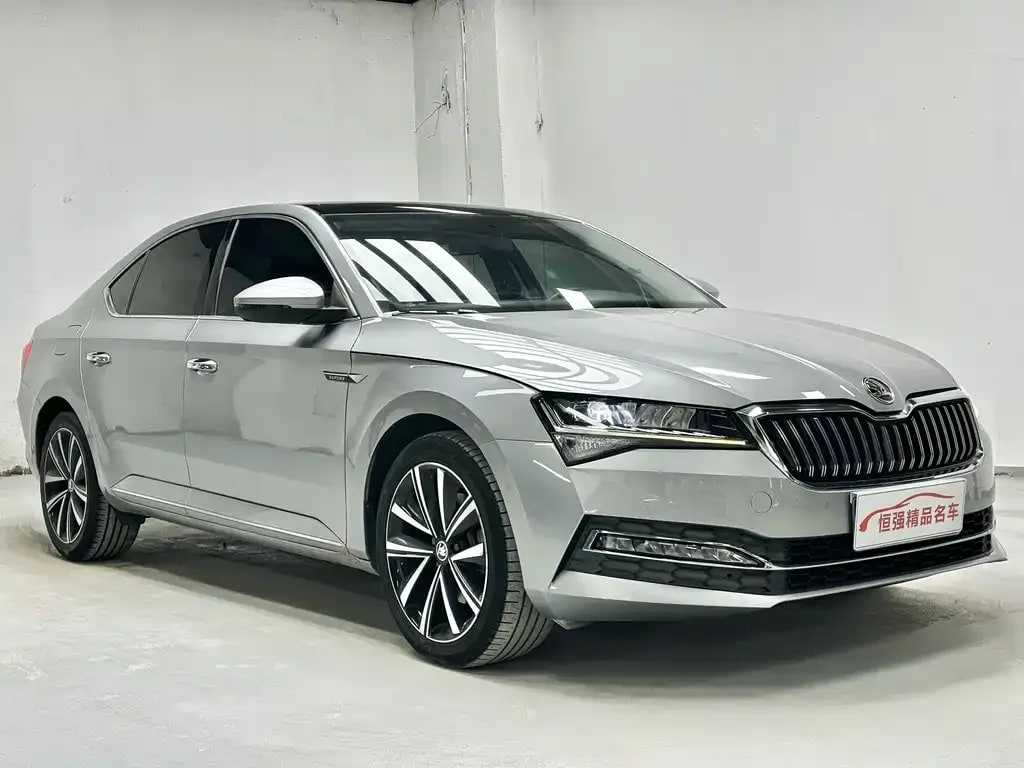 Skoda Superb — фото 4