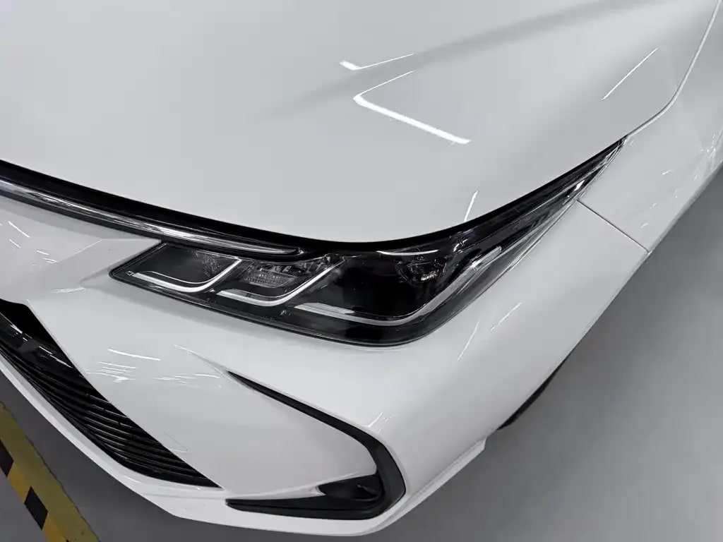 Toyota Corolla — фото 3
