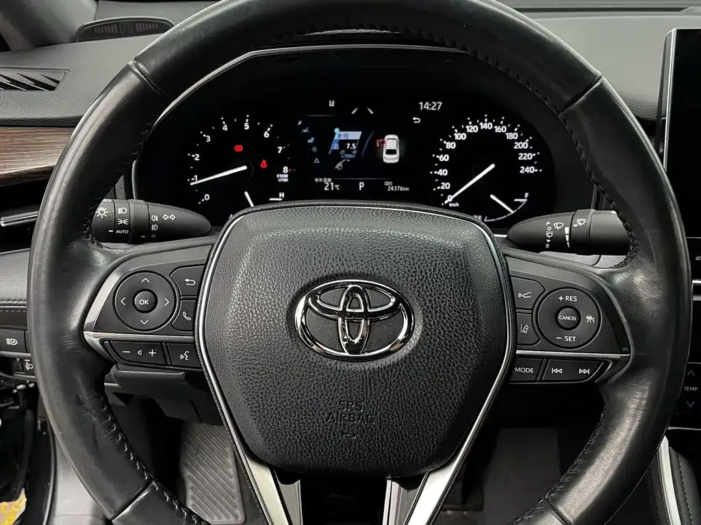 Toyota Avalon — фото 11