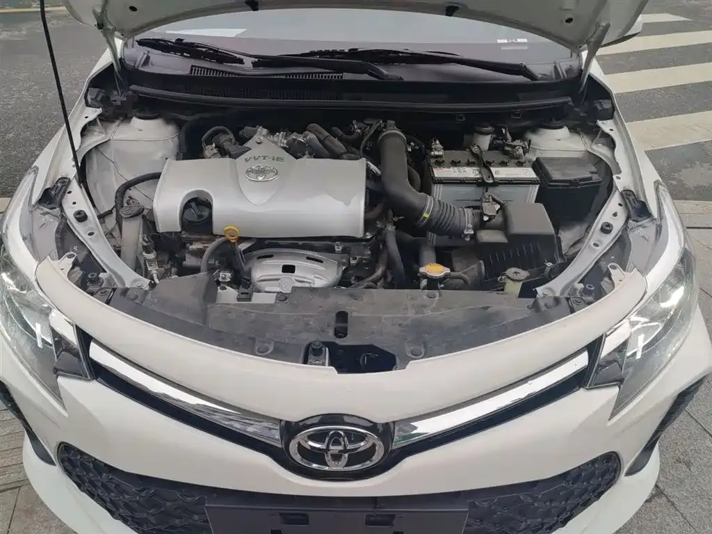Toyota Vios — фото 8