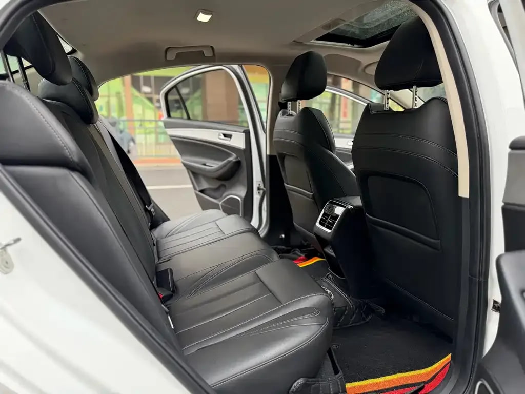 Chery Arrizo 5 Plus — фото 15