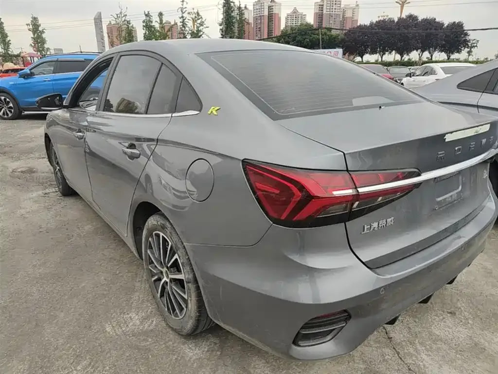Roewe I5 — фото 2