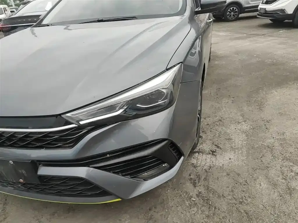 Roewe I5 — фото 11