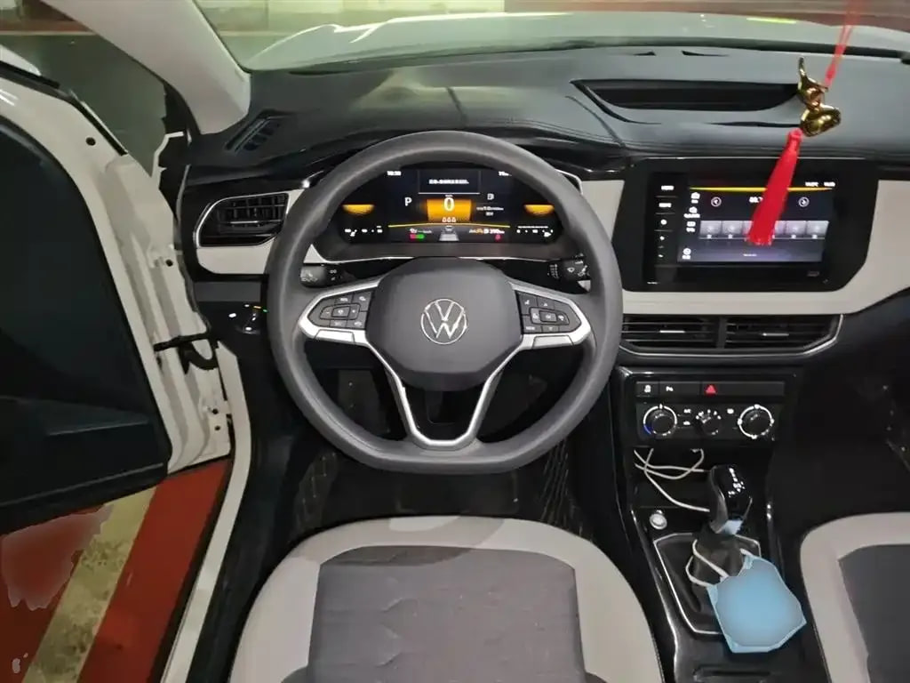 Volkswagen Tharu — фото 6