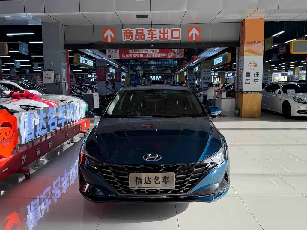 Hyundai Elantra — фото 5