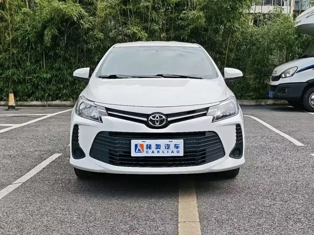 Toyota Vios — фото 2