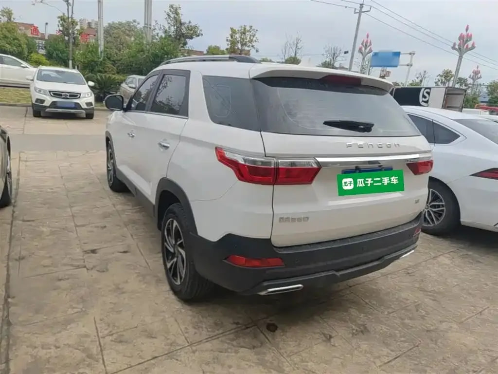 Dongfeng Fengon S560 — фото 4