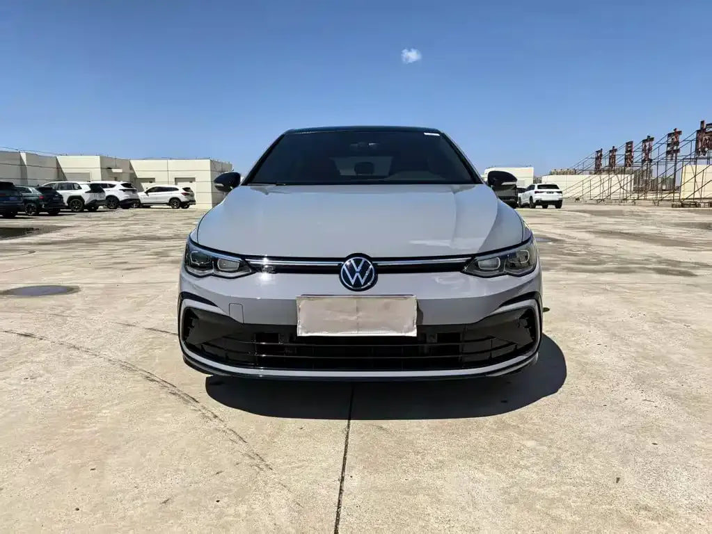 Volkswagen Golf — фото 7