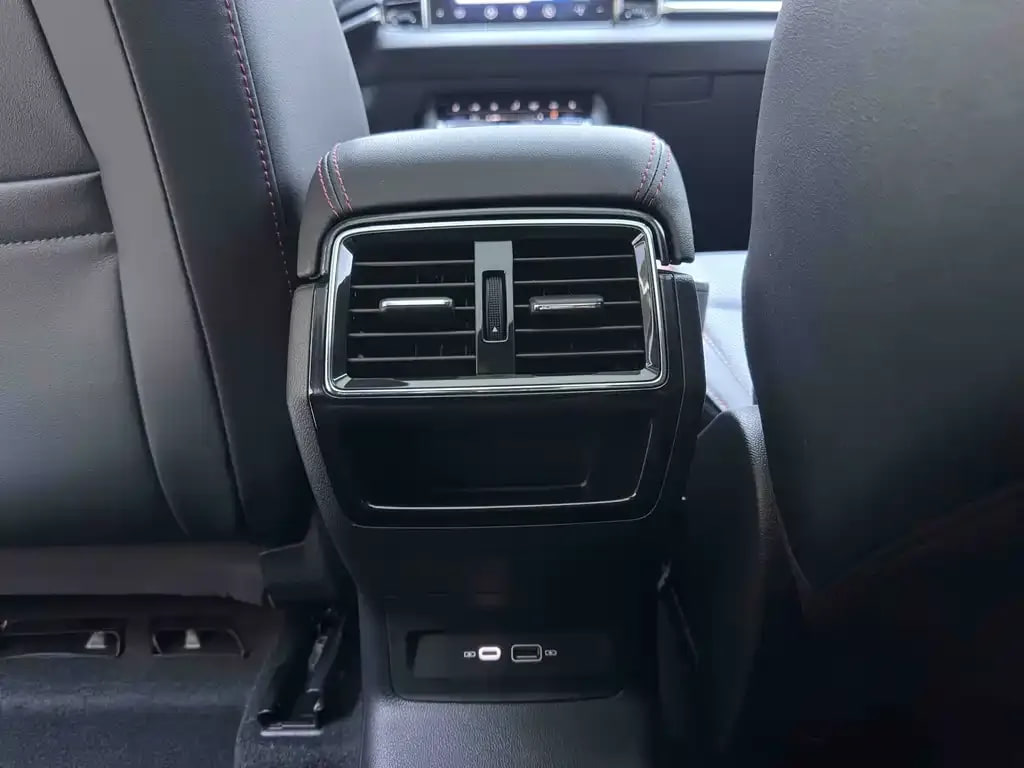 Skoda Karoq — фото 15