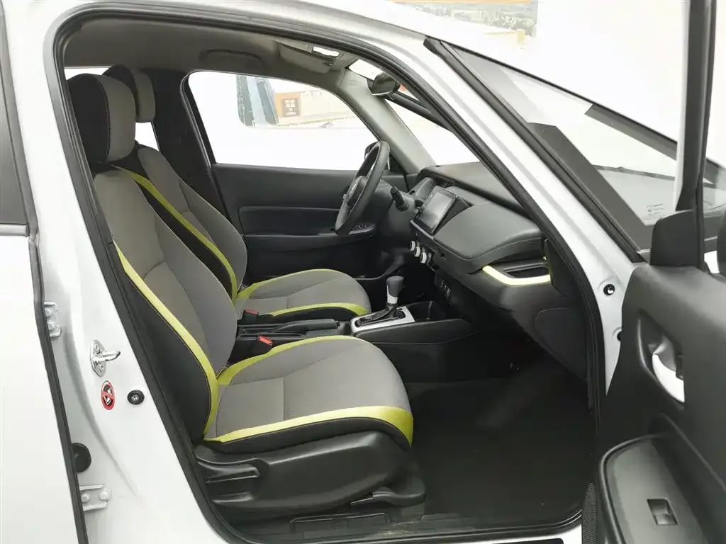 Honda Fit — фото 12