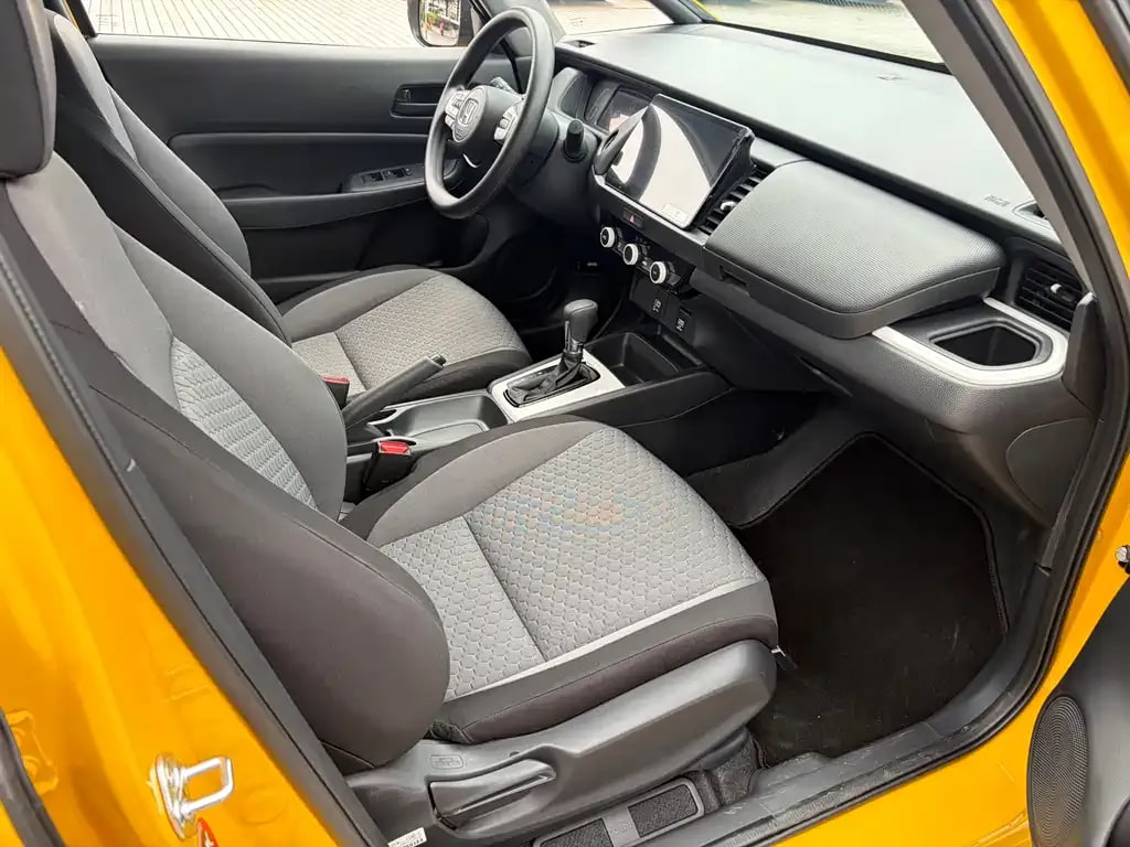 Honda Fit — фото 8