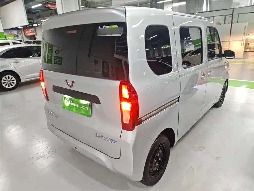 Wuling Zhiguang EV — фото 6