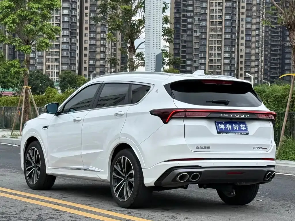 Jetour X70 PLUS — фото 15