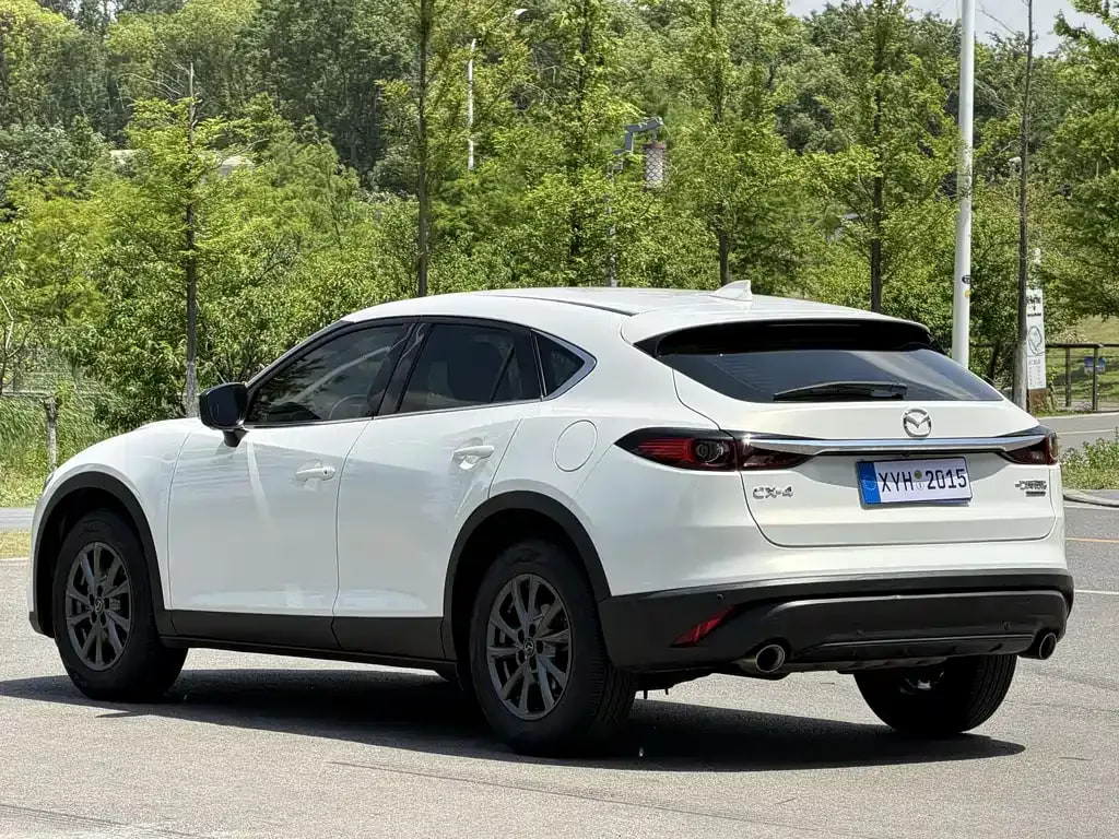 Mazda CX-4 — фото 12