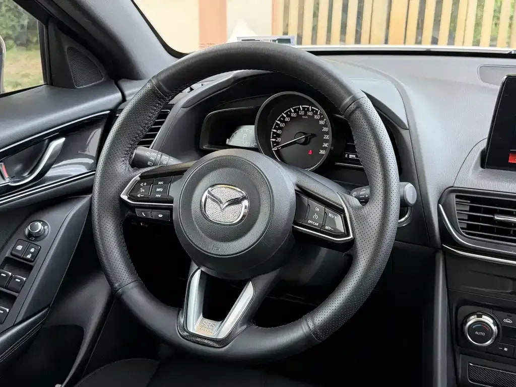Mazda CX-4 — фото 15
