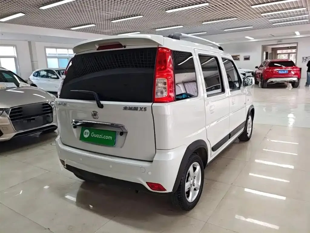 BAIC Chang He Bei Dou Xing X5 — фото 2