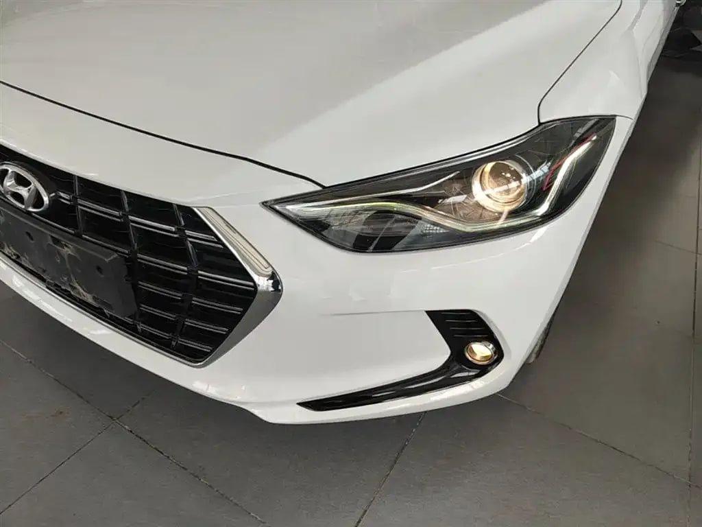 Hyundai Celesta — фото 3