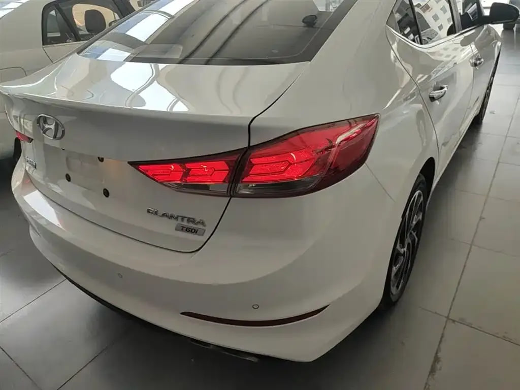 Hyundai Celesta — фото 10