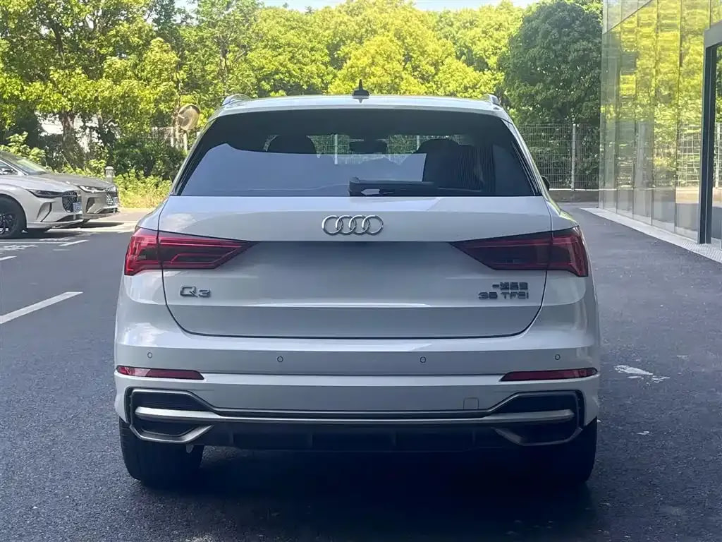 Audi Q3 — фото 5