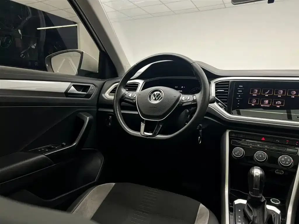 Volkswagen T-ROC Tan Ge — фото 12