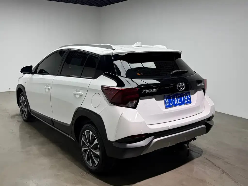 Toyota L Zhi Xuan — фото 10