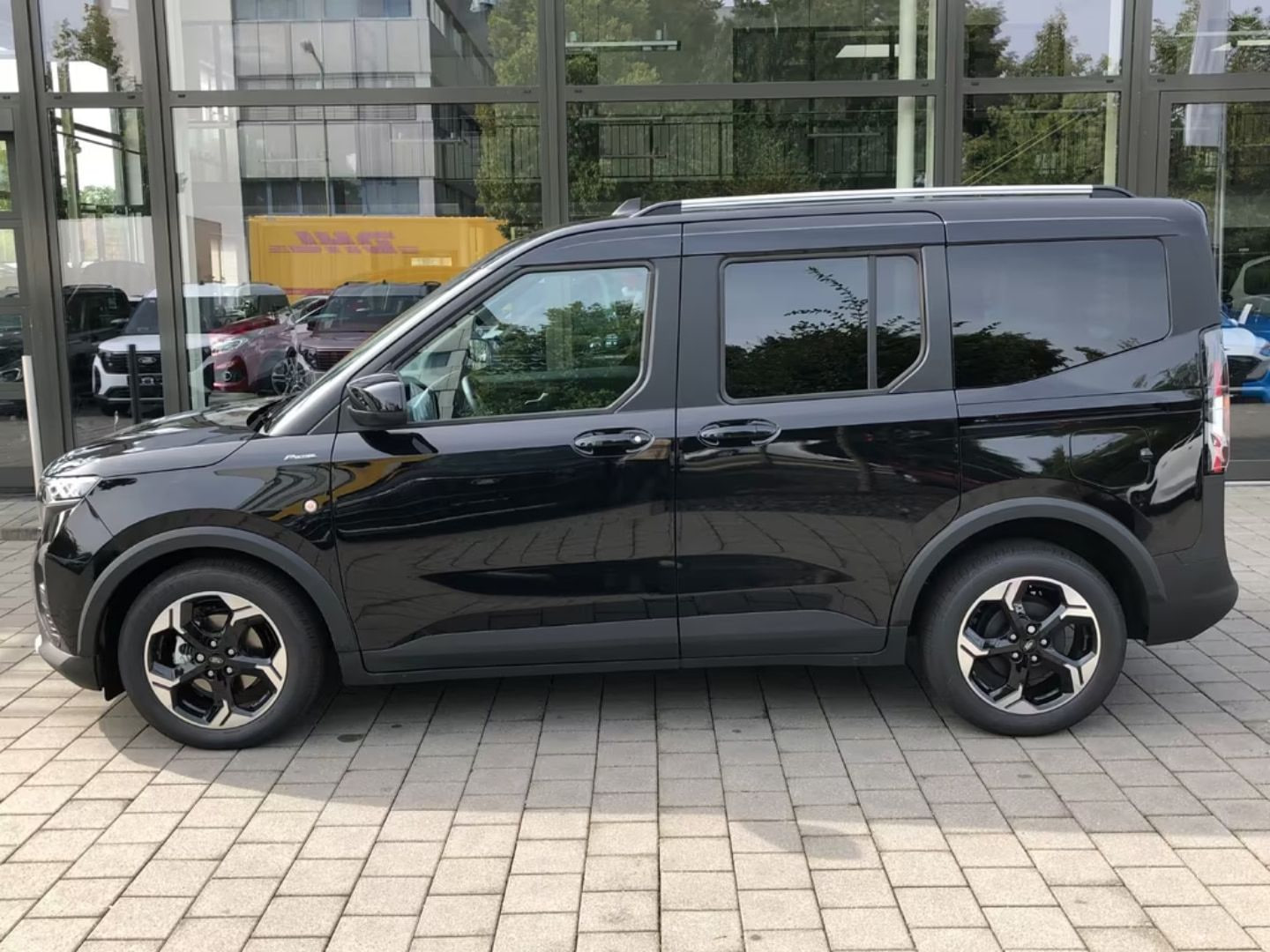 Ford Tourneo Courier — фото 14