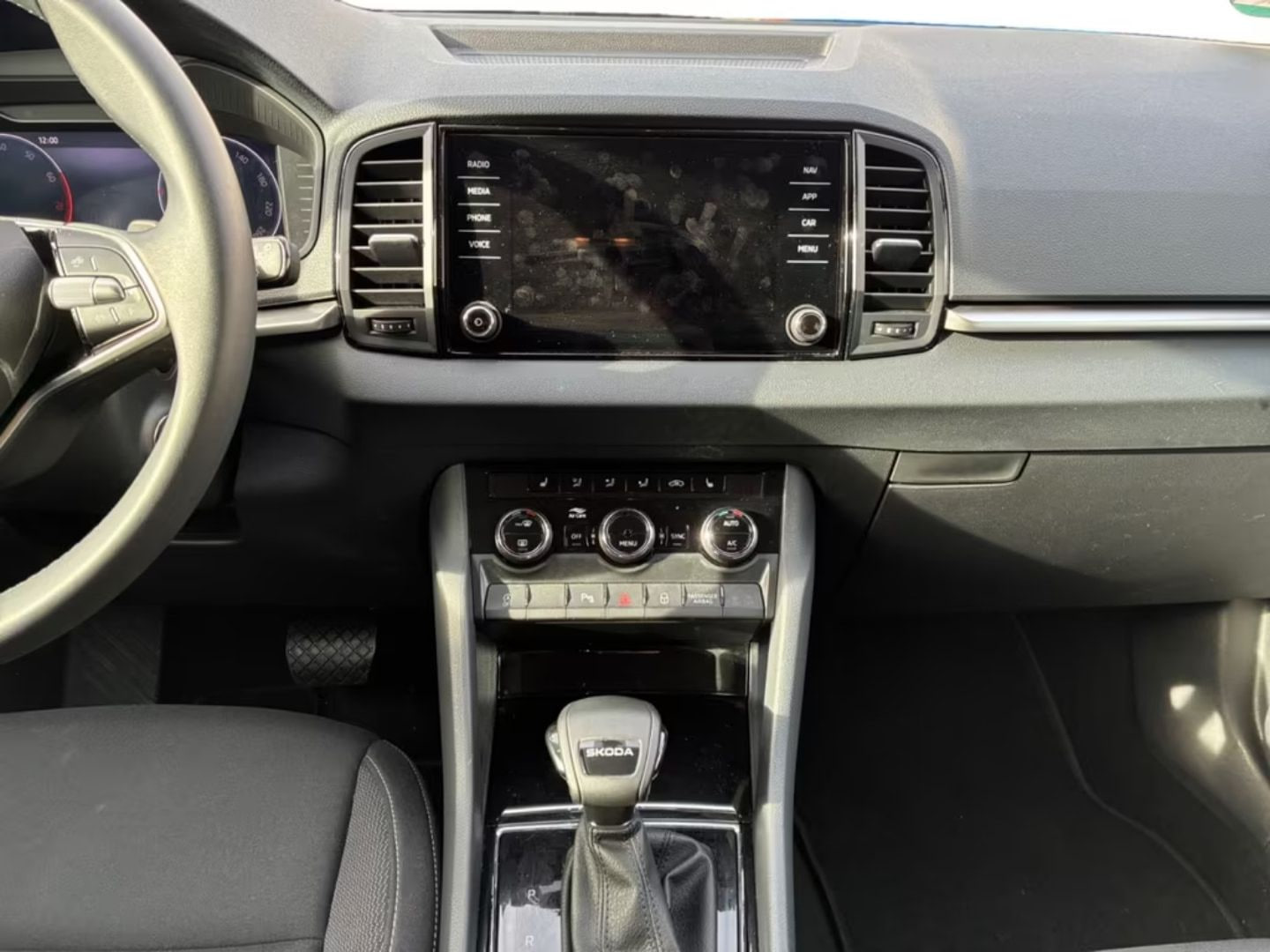 Skoda Karoq — фото 10