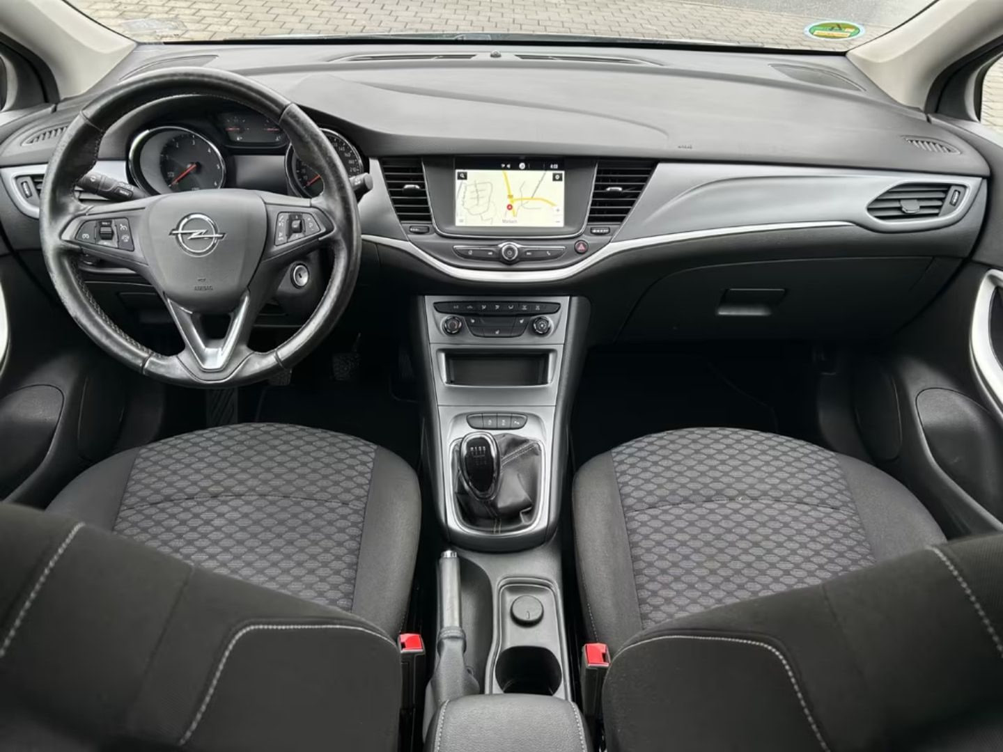 Opel Astra — фото 10