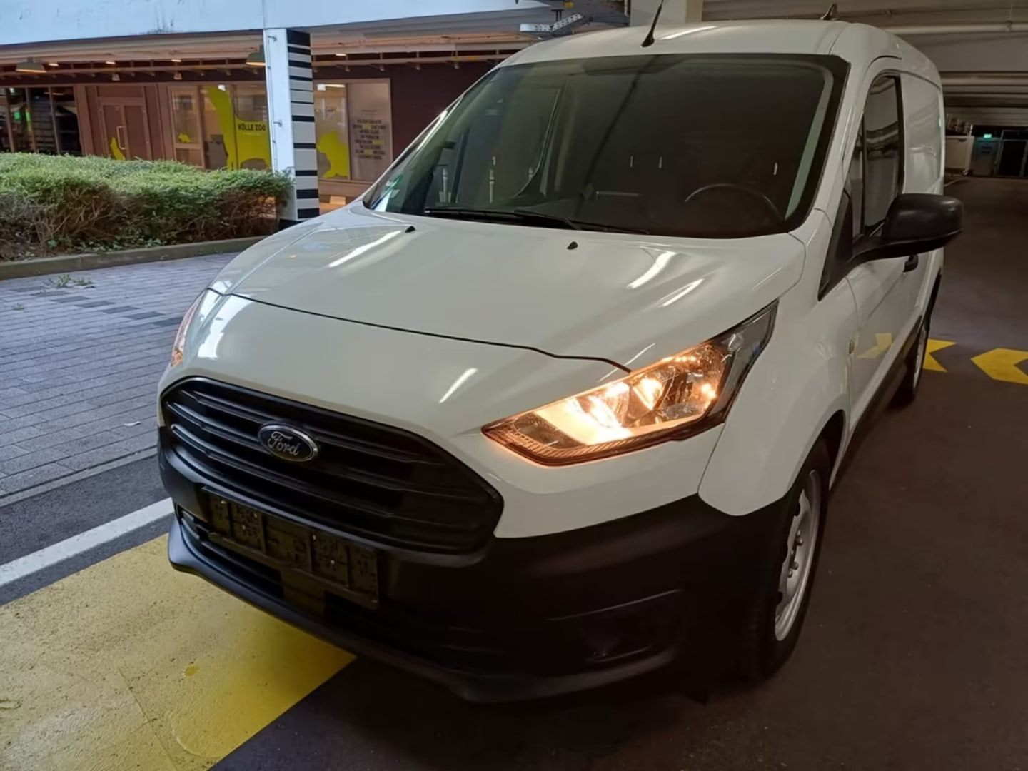 Ford Transit Connect — фото 2