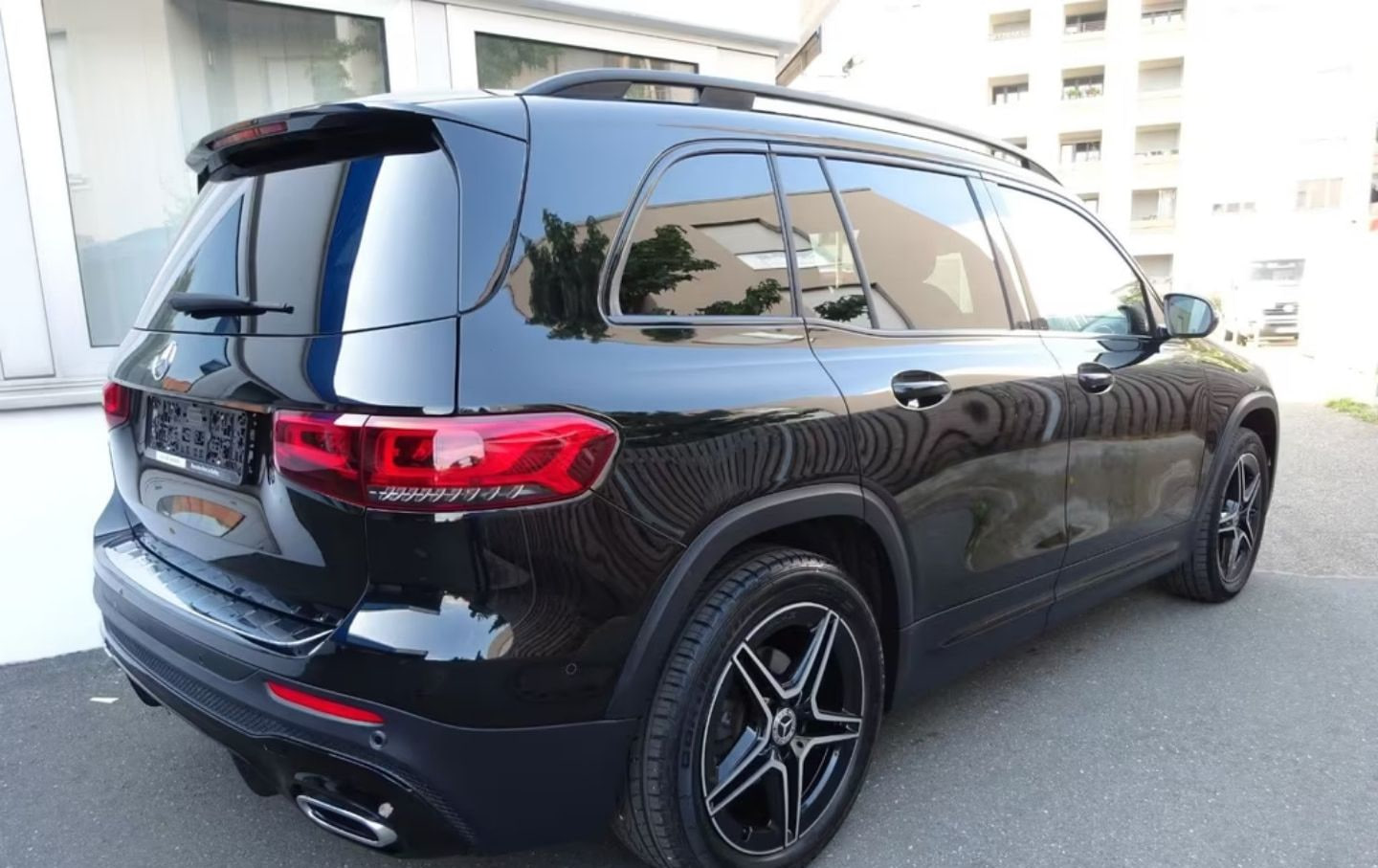Mercedes-Benz GLB 200 — фото 14