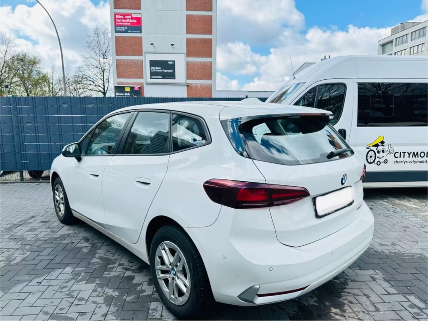 BMW 218 Active Tourer — фото 3