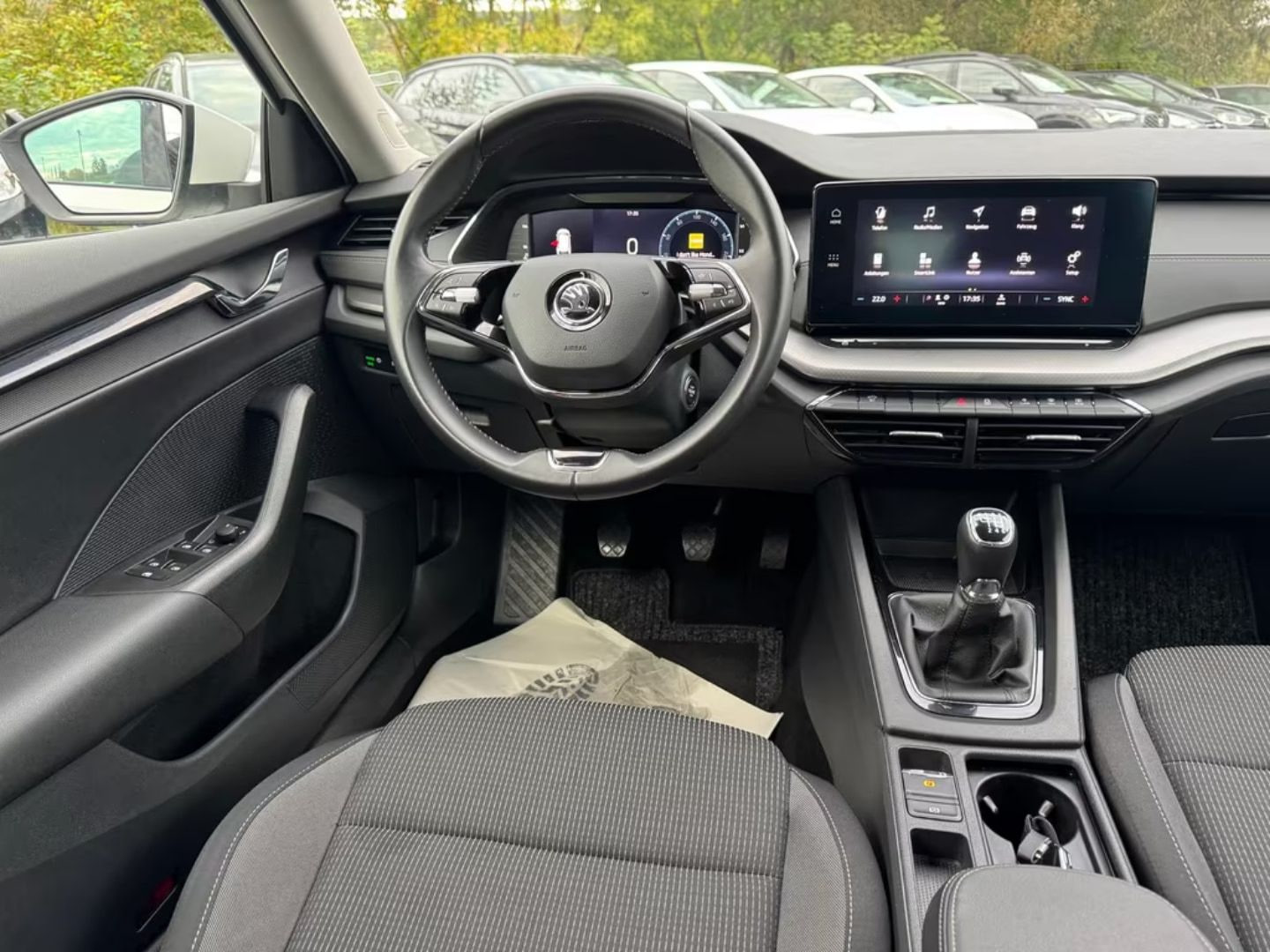 Skoda Octavia — фото 11
