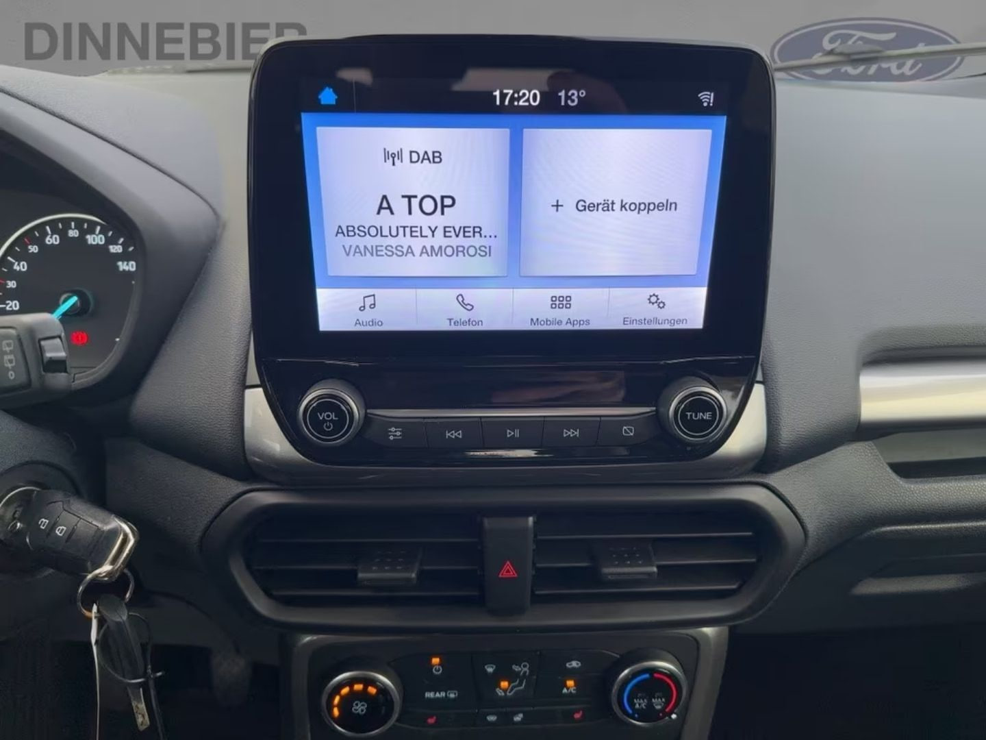 Ford EcoSport — фото 12