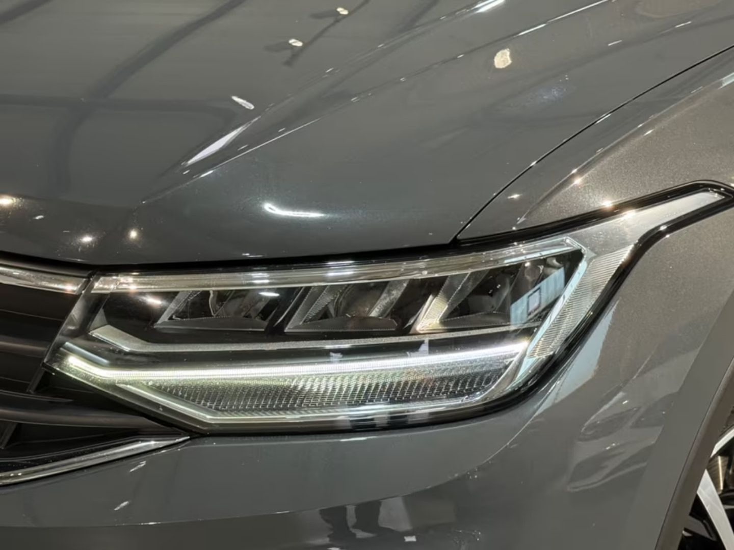 Volkswagen Tiguan — фото 4
