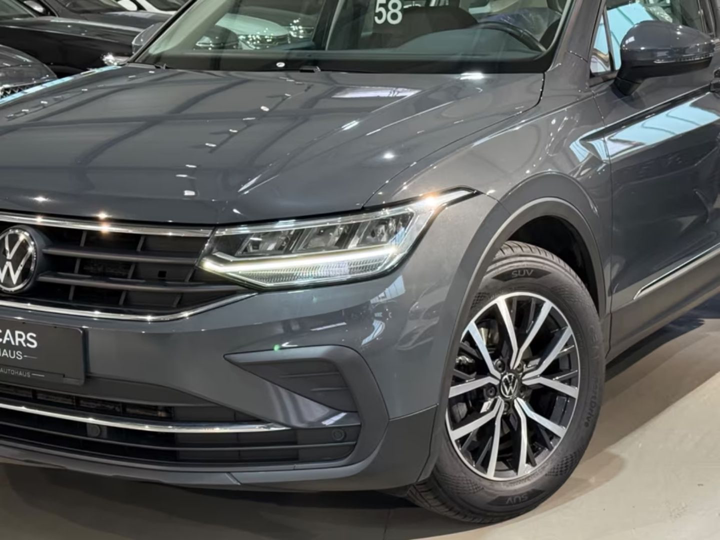 Volkswagen Tiguan — фото 5