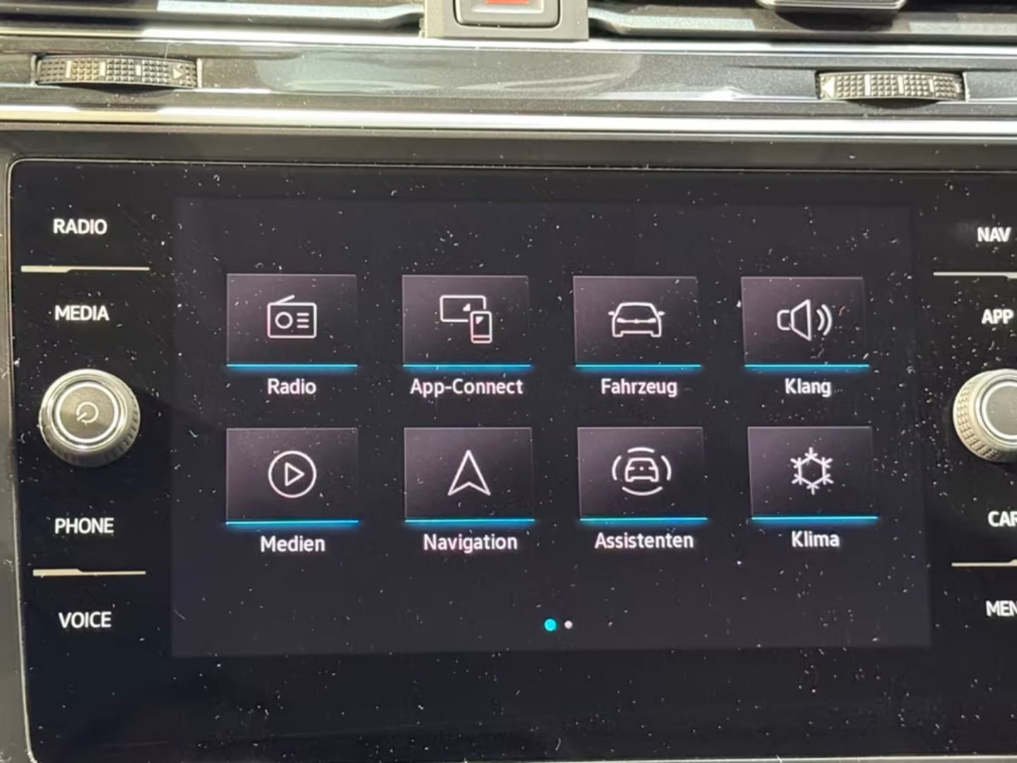 Volkswagen Tiguan — фото 15