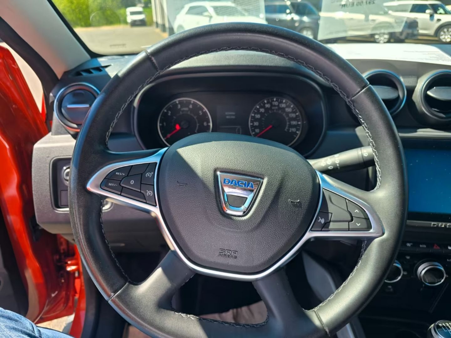 Dacia Duster — фото 14
