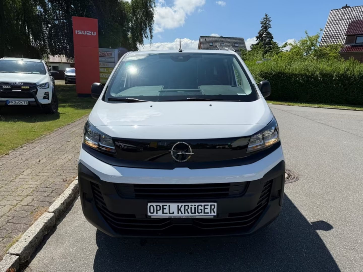 Opel Vivaro — фото 7