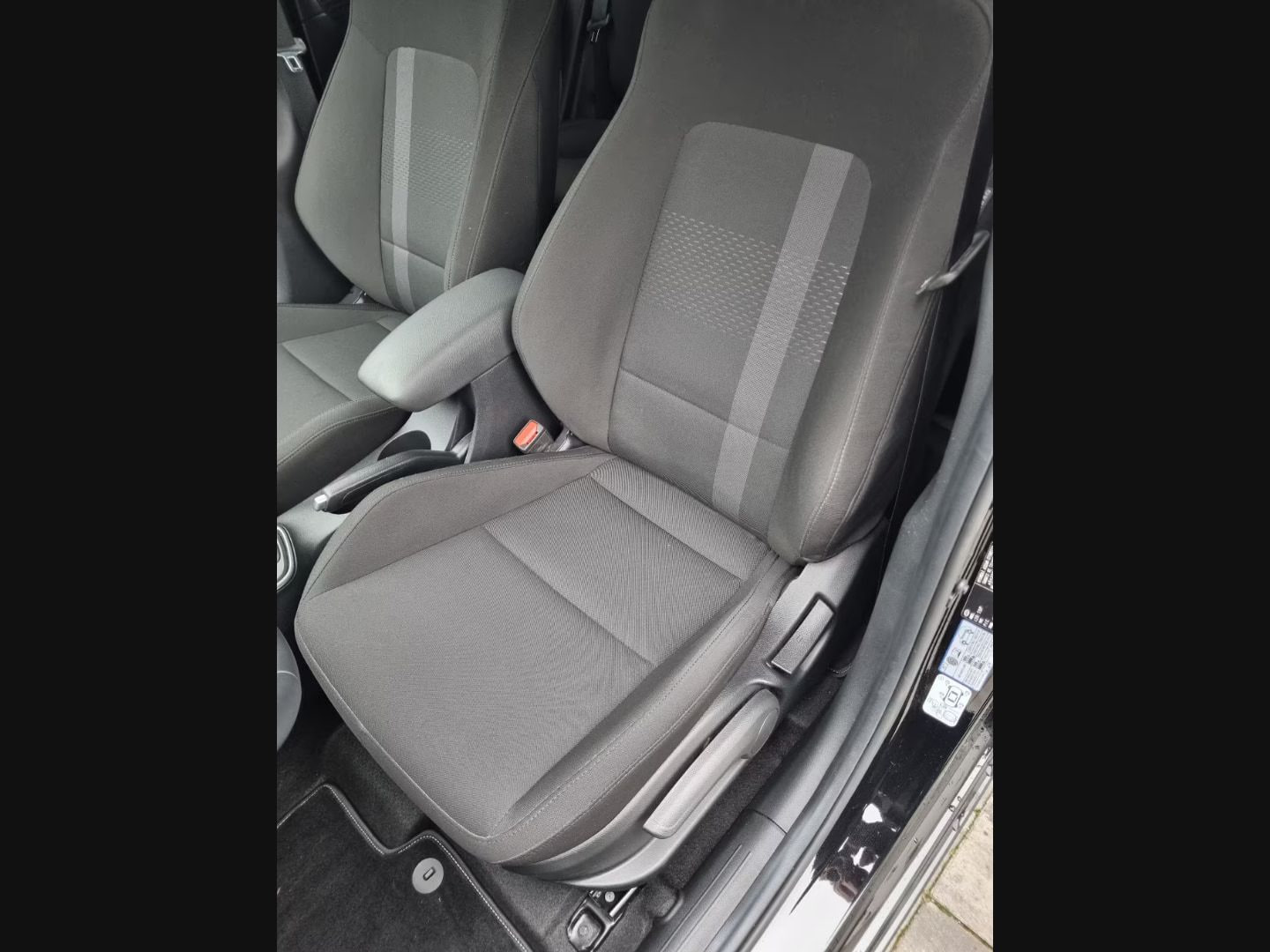 Hyundai i20 — фото 11