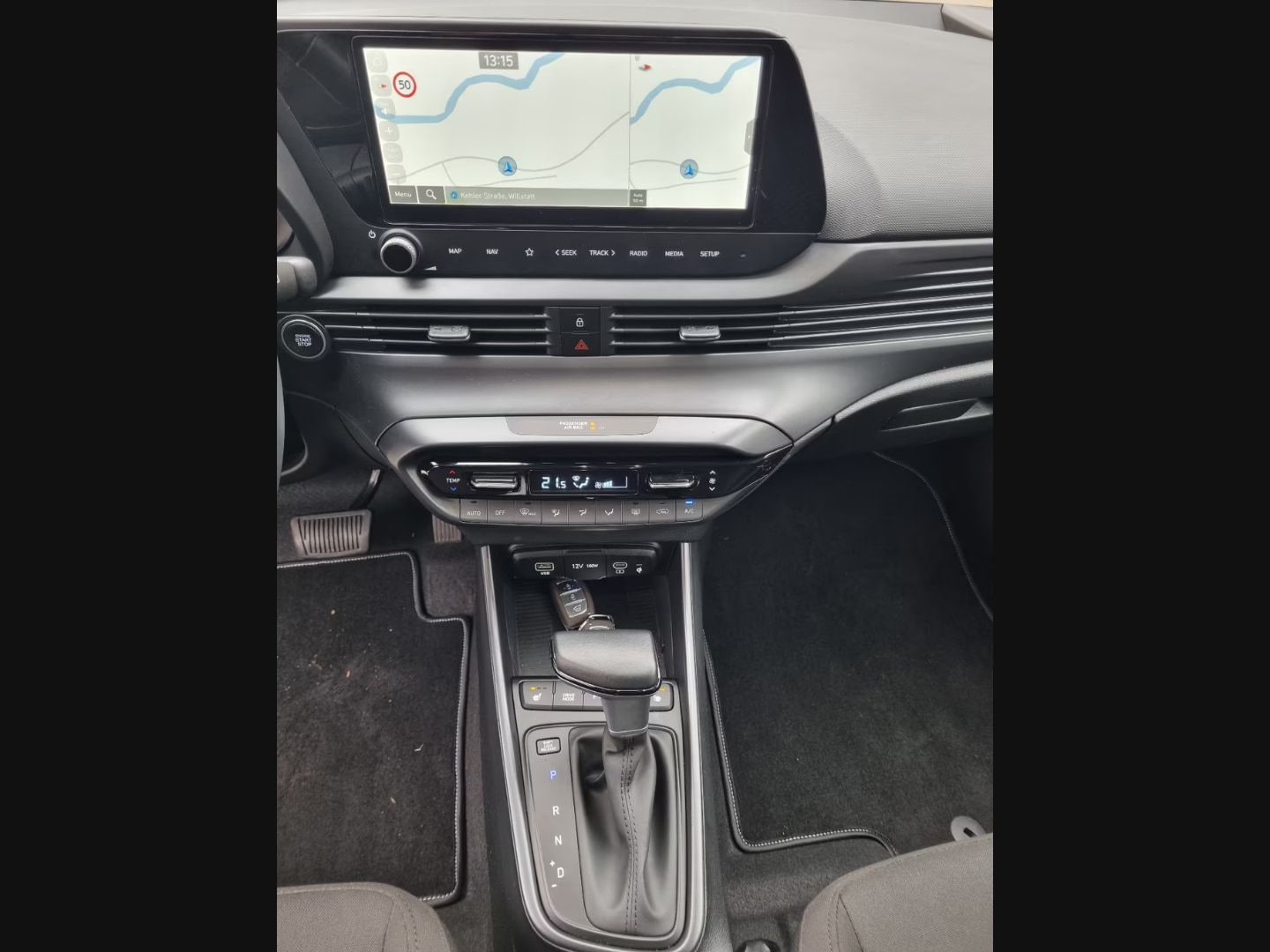 Hyundai i20 — фото 15